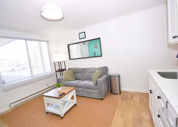 Mirabella 1d Apartment *
